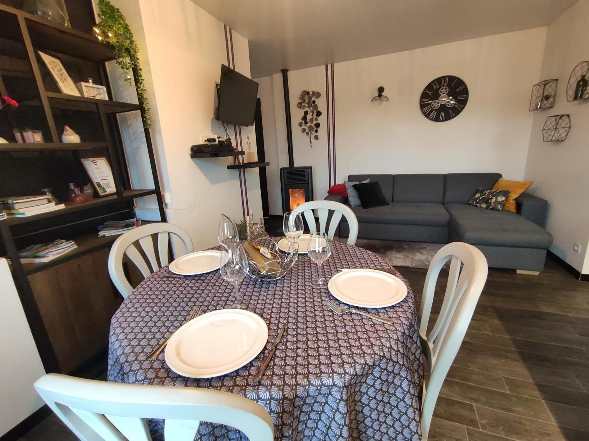 Appartement Cosy Centre-Ville Wifi Parking Charleville-Mézières Exteriör bild